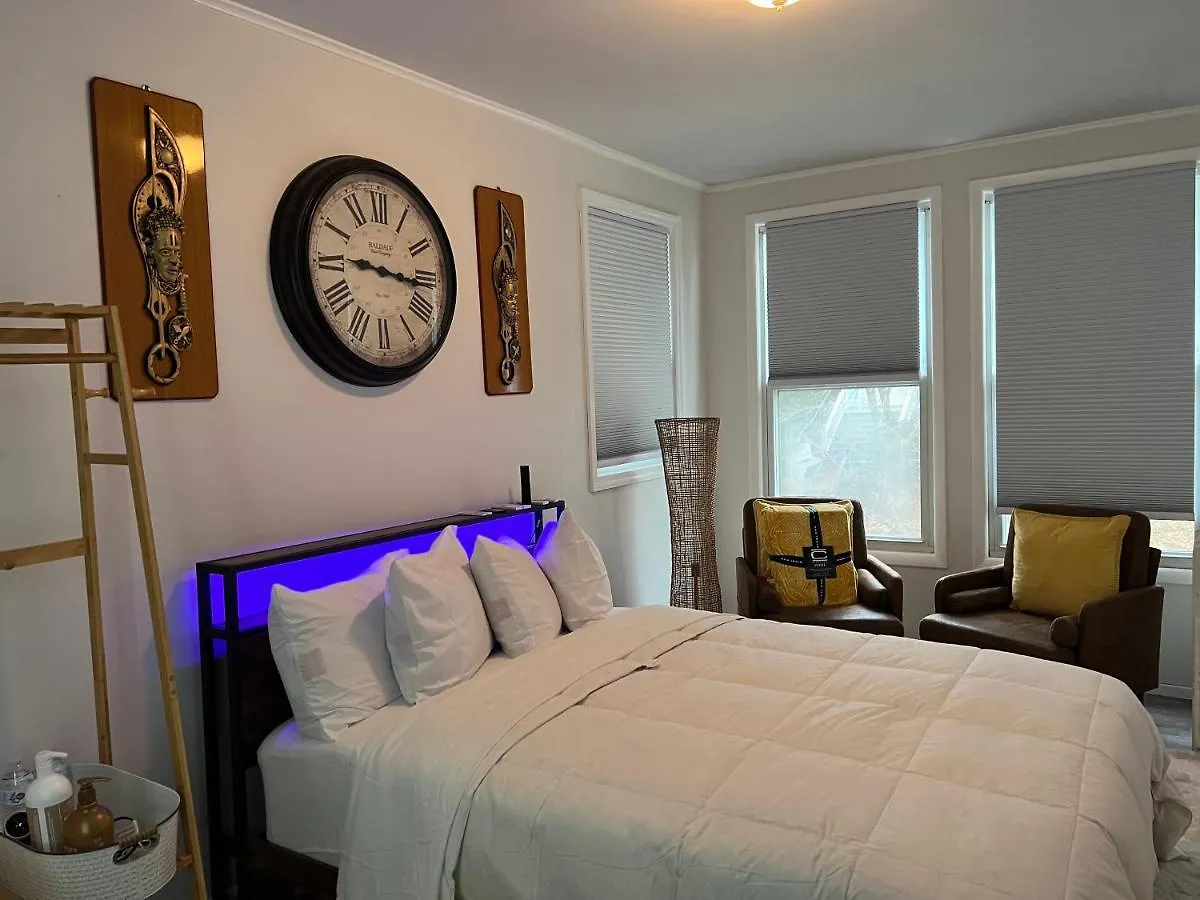 Проживание в семье Santa Cruise Rooms & Hospitality Нью-Йорк