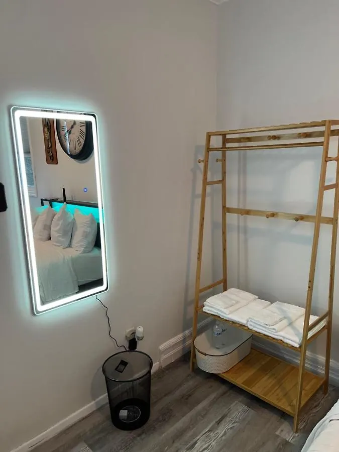 Santa Cruise Rooms & Hospitality Нью-Йорк США
